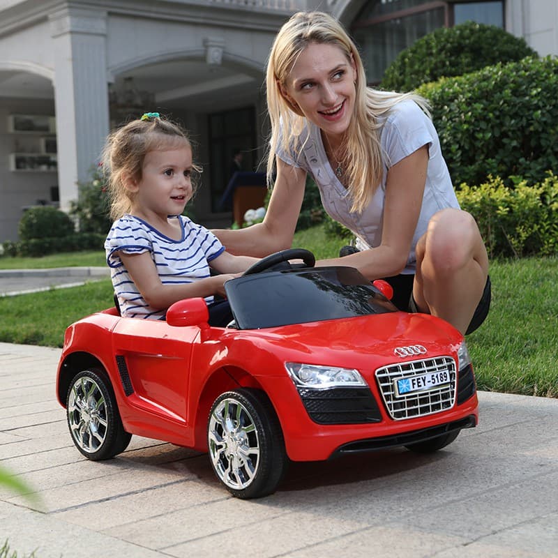 Tuyệt đối ghi nhớ 4 điều khi cho bé tập lái xe ô tô điện trẻ em