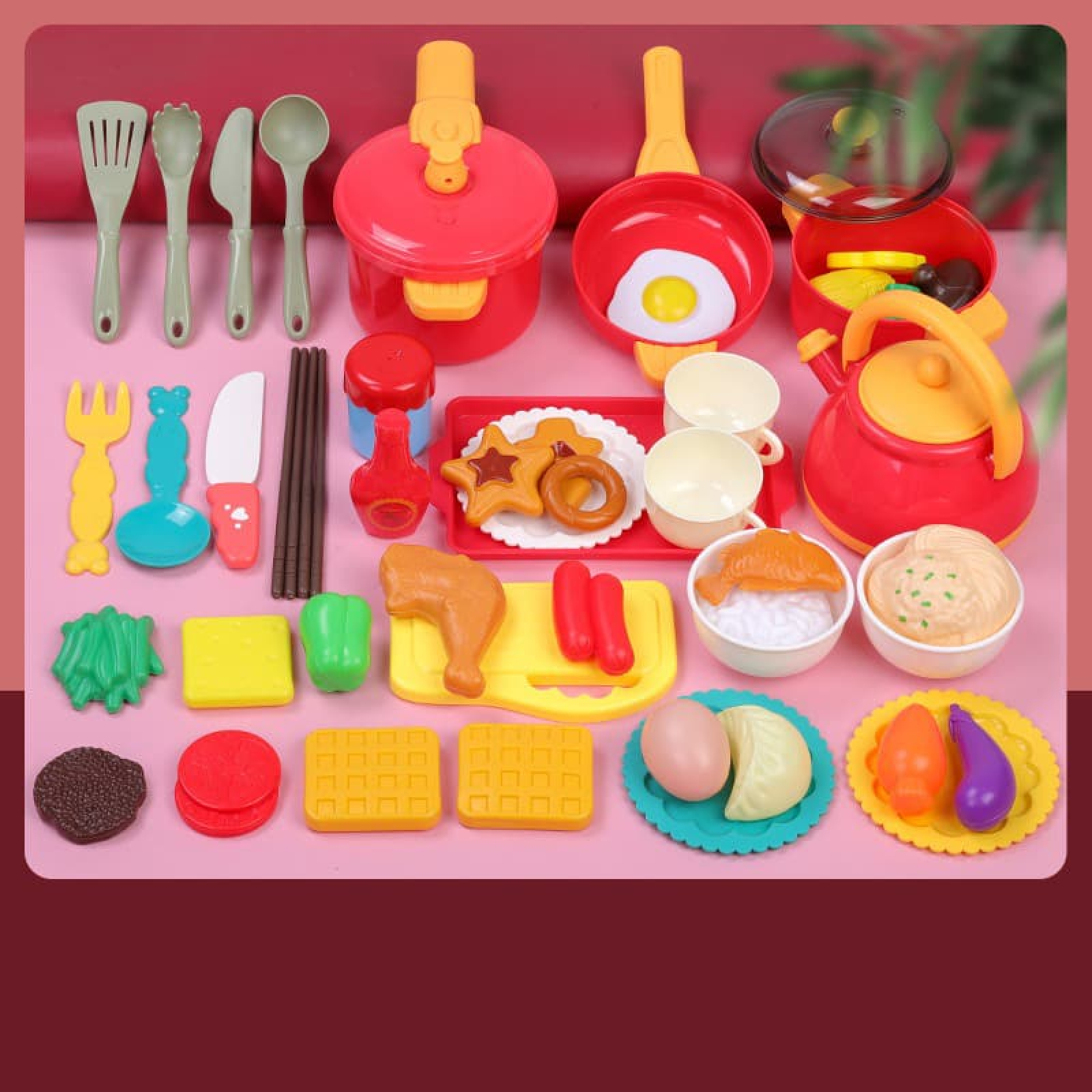 Đồ chơi bếp nấu ăn cho bé gái được thiết kế dành riêng cho các bé gái với nhiều màu sắc tươi sáng và bắt mắt. Họ có thể tưởng tượng và học tập về nghệ thuật nấu ăn sớm, điều này sẽ giúp tăng cường khả năng sáng tạo của các bé. Hãy khám phá các bộ đồ chơi này trong hình ảnh.