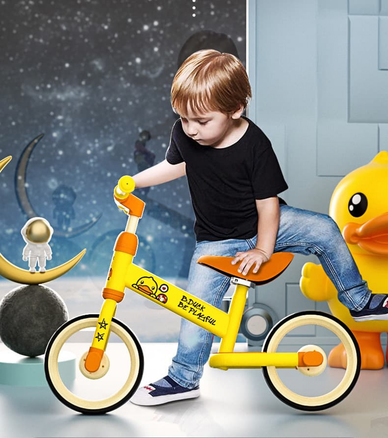 Nên chọn xe chòi chân hay xe đạp 3 bánh cho bé từ 1 - 4 tuổi?