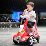 Xe ô tô điện trẻ em tạo bong bóng cho bé trai và bé gái 064