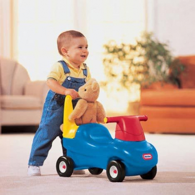 Bé 1 tuổi nên hay không sử dụng được xe chòi chân trẻ em?