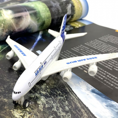 Mô hình đồ chơi máy bay thông dụng 022